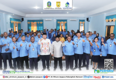 Halal Bi Halal Keluarga Besar PT. Air Minum Jayapura bersama Ustad Syaiful Islam Al Payage