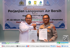 Penandatanganan Perjanjian Langganan Air Bersih antara PT. Air Minum Jayapura (Perseroda), Perumda Air Minum Kepulauan Yapen dan PT. War Bersendi Biak dengan Polda Papua.